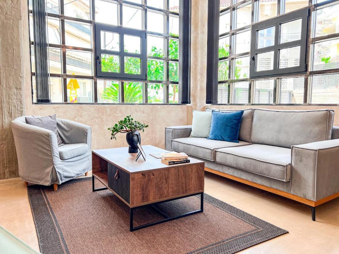 Mini Loft Apartment Каламата Экстерьер фото